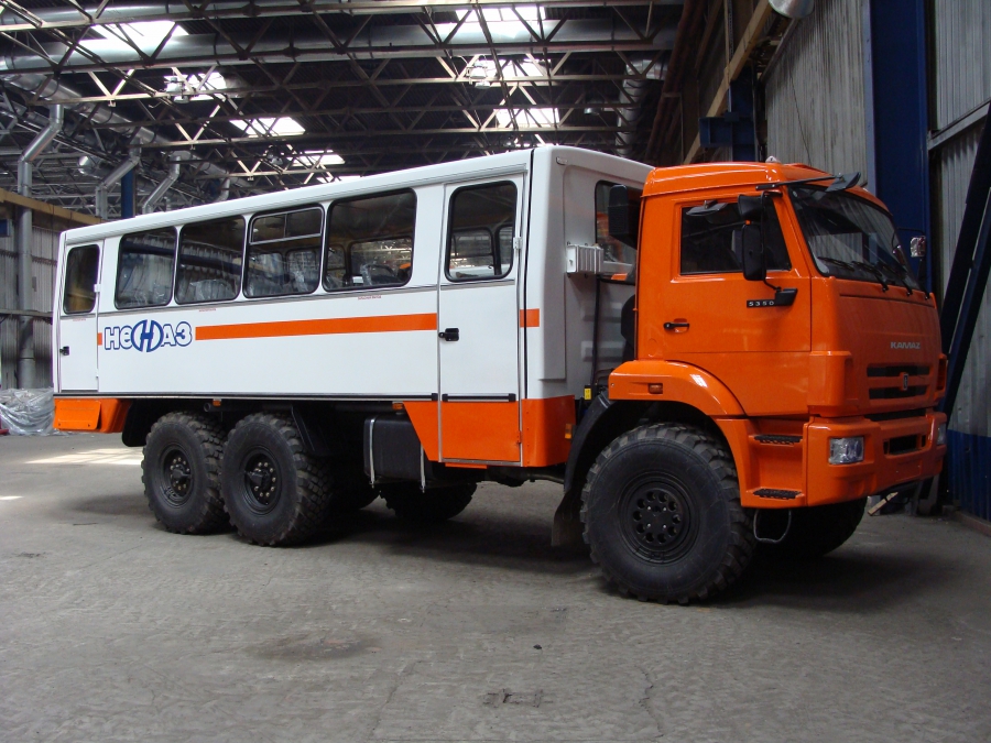 Вахтовый автобус НЕФАЗ 4208 24