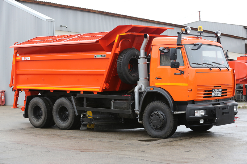 Комбинированная дорожная машина (КДМ) КО 829C1 01