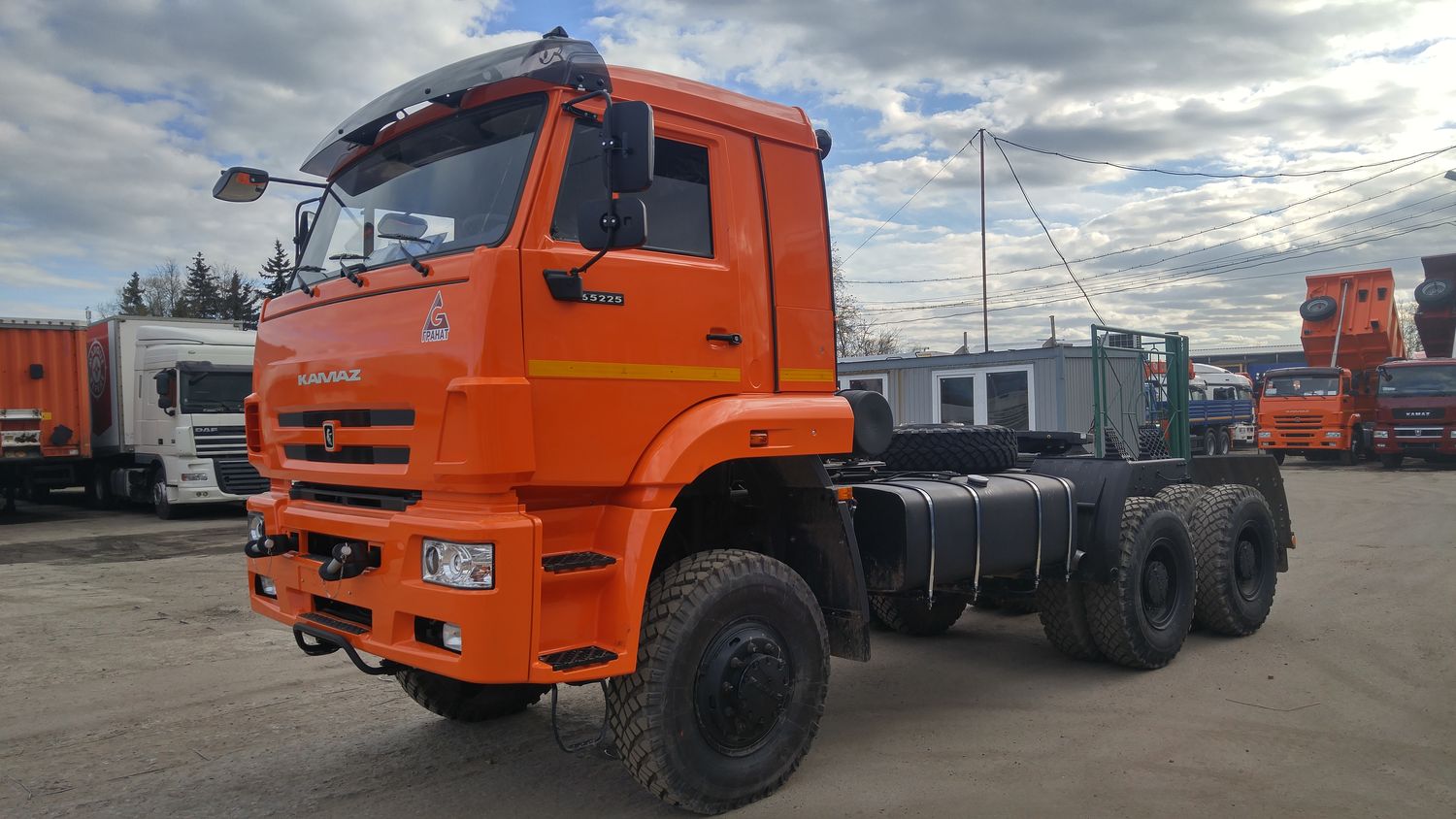 КАМАЗ 65225-6015-53 (6х6)